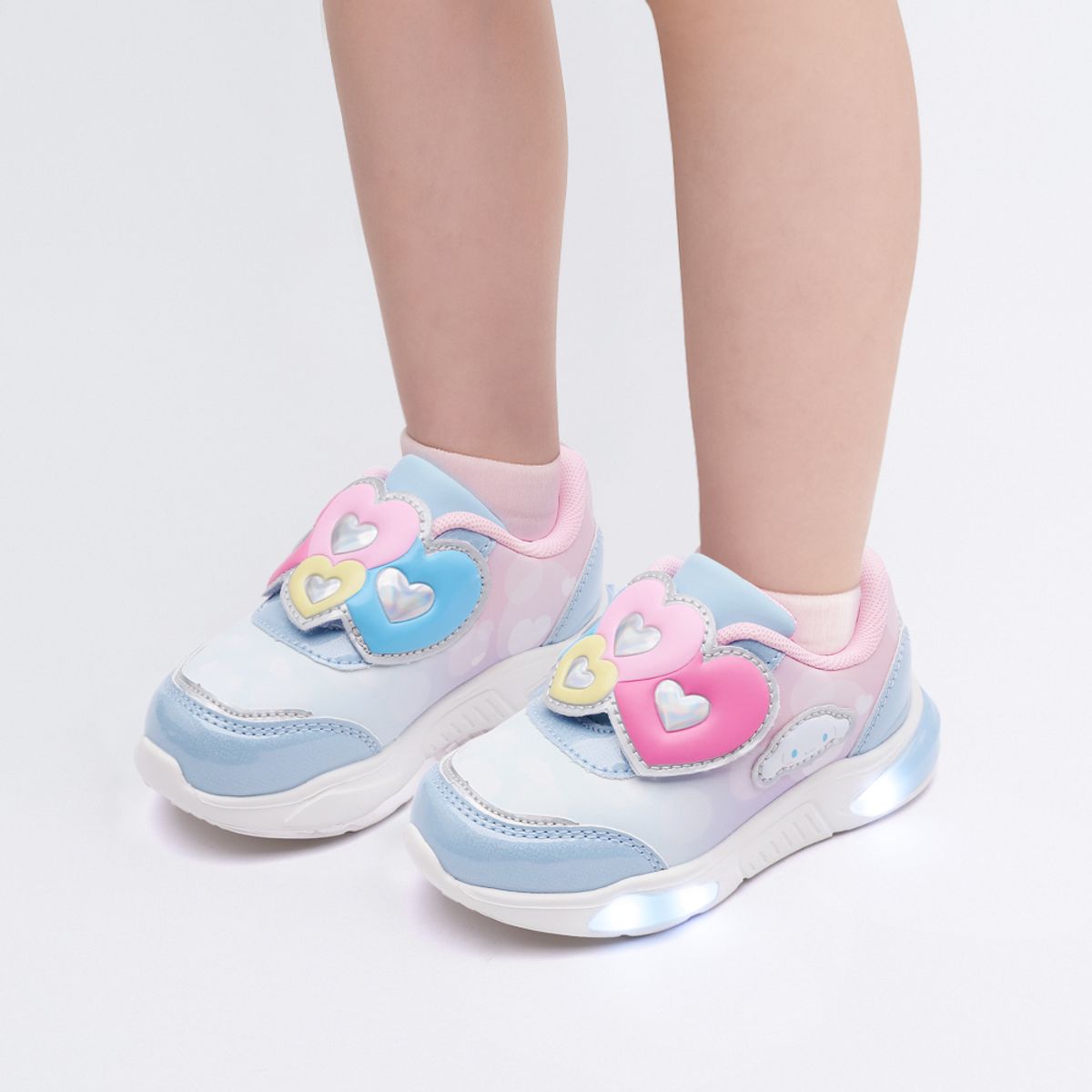 산리오 키즈(SANRIO) 시나모롤 라이트 운동화