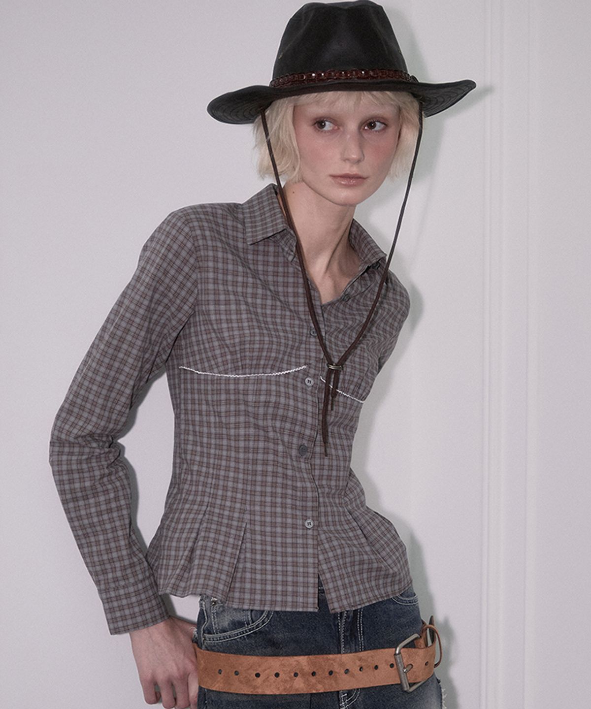 로제프란츠(ROSEFRANTZ) Lace Line Pintuck Shirt [Brown]