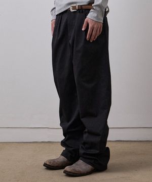 Silent 웨이스트 더블 플리츠 코듀로이 팬츠 블랙