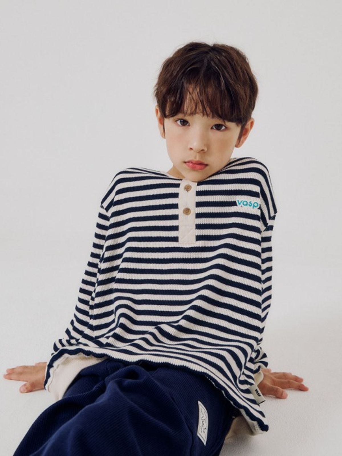 비아셉템버(VIASEPTEMBER) 제노 와플 헨리넥 맨투맨 네이비