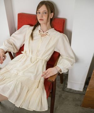 셔링 스트랩 미니 원피스