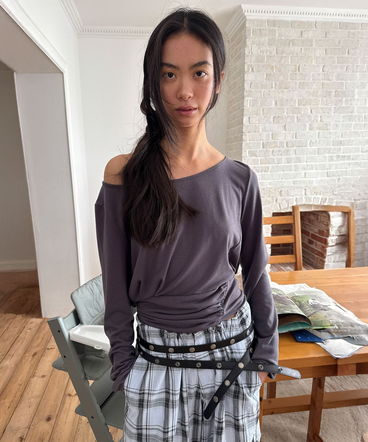 다이애그널(DIAGONAL) LOOSE SHIRRING TOP (charcoal)