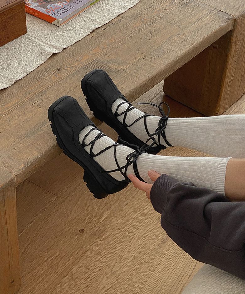 soopplin 레이스업 스트랩 스퀘어 메리제인 스니커즈 2color 4cm