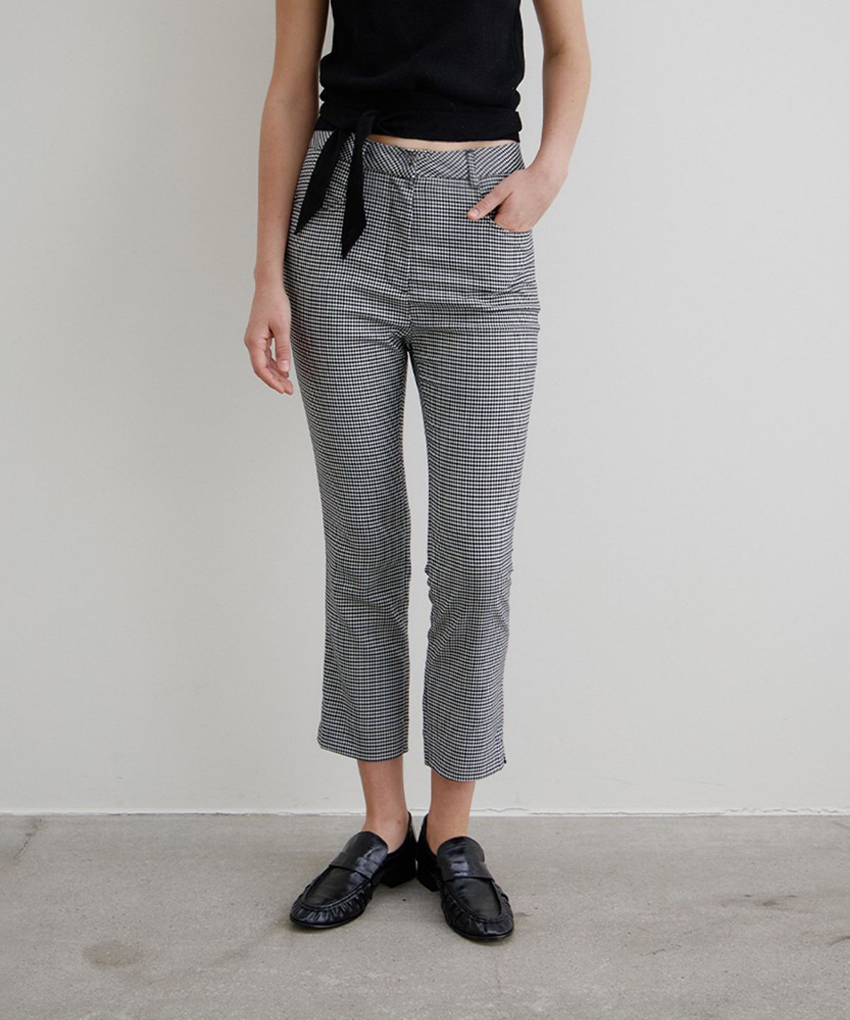 하네(HANE) [8부 기장] 클래식 카프리 팬츠_Gingham Black