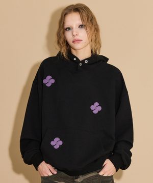 클로버 로고 패치워크 후드 블랙