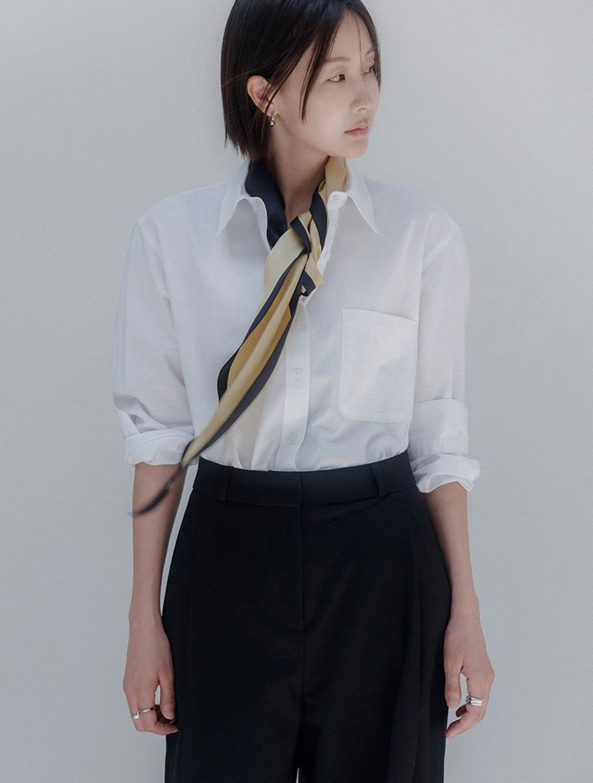 메무아(MEMUA) 메무아 솔리드 하이라인 셔츠(화이트)