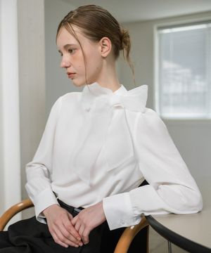 오간자 리본타이 블라우스