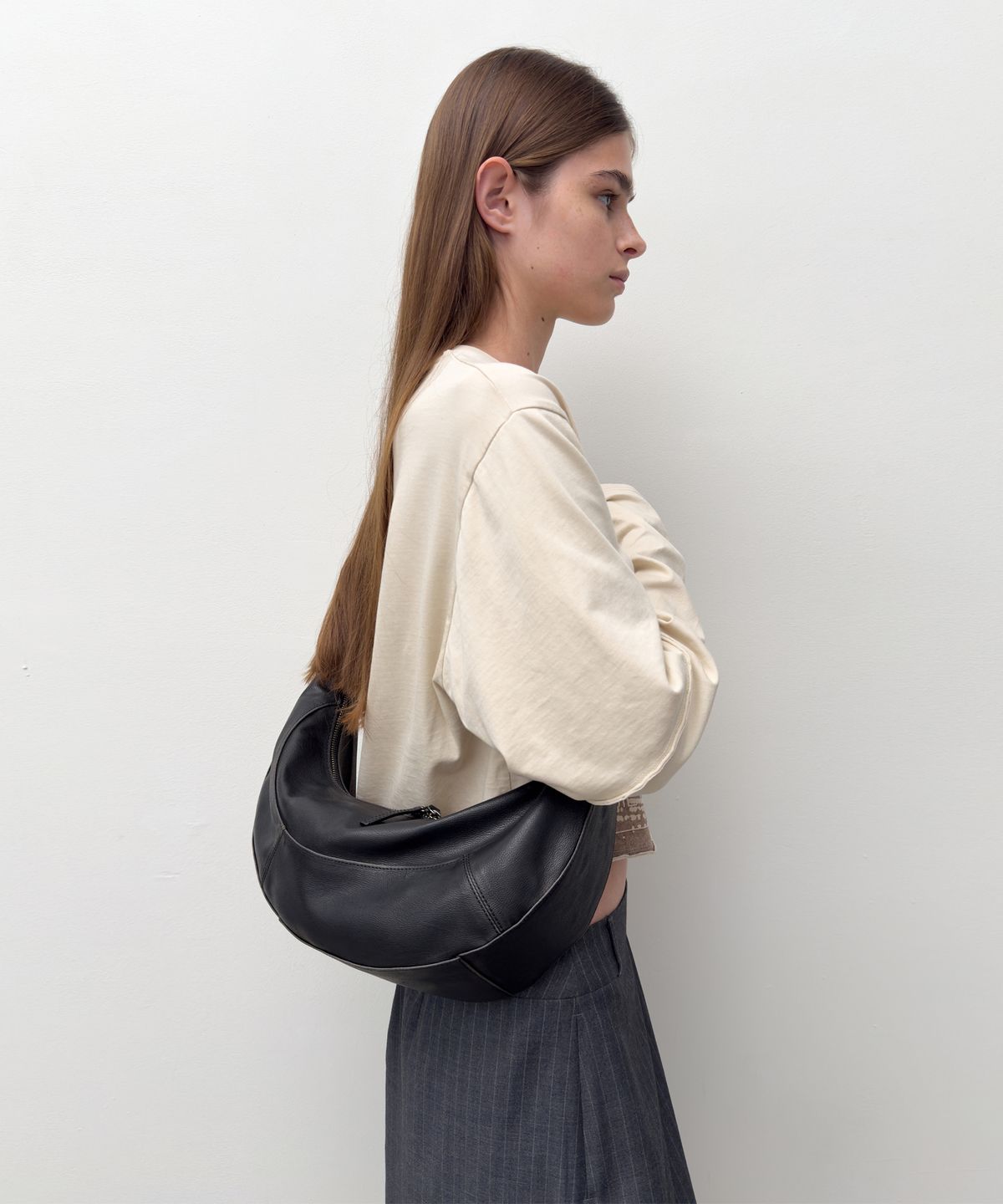 다이애그널(DIAGONAL) WASHED BUCKLE BAG (black)