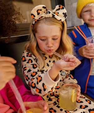 럭럭 레오파드 루즈핏 맨투맨 _베이지