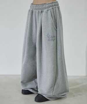 로고 핀턱 와이드 커브드 스웨트 팬츠[그레이]