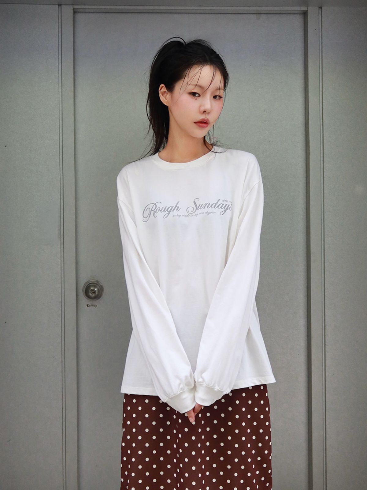 에트몽(ETMON) Lettering Long Sleeve T-Shirt, Ivory