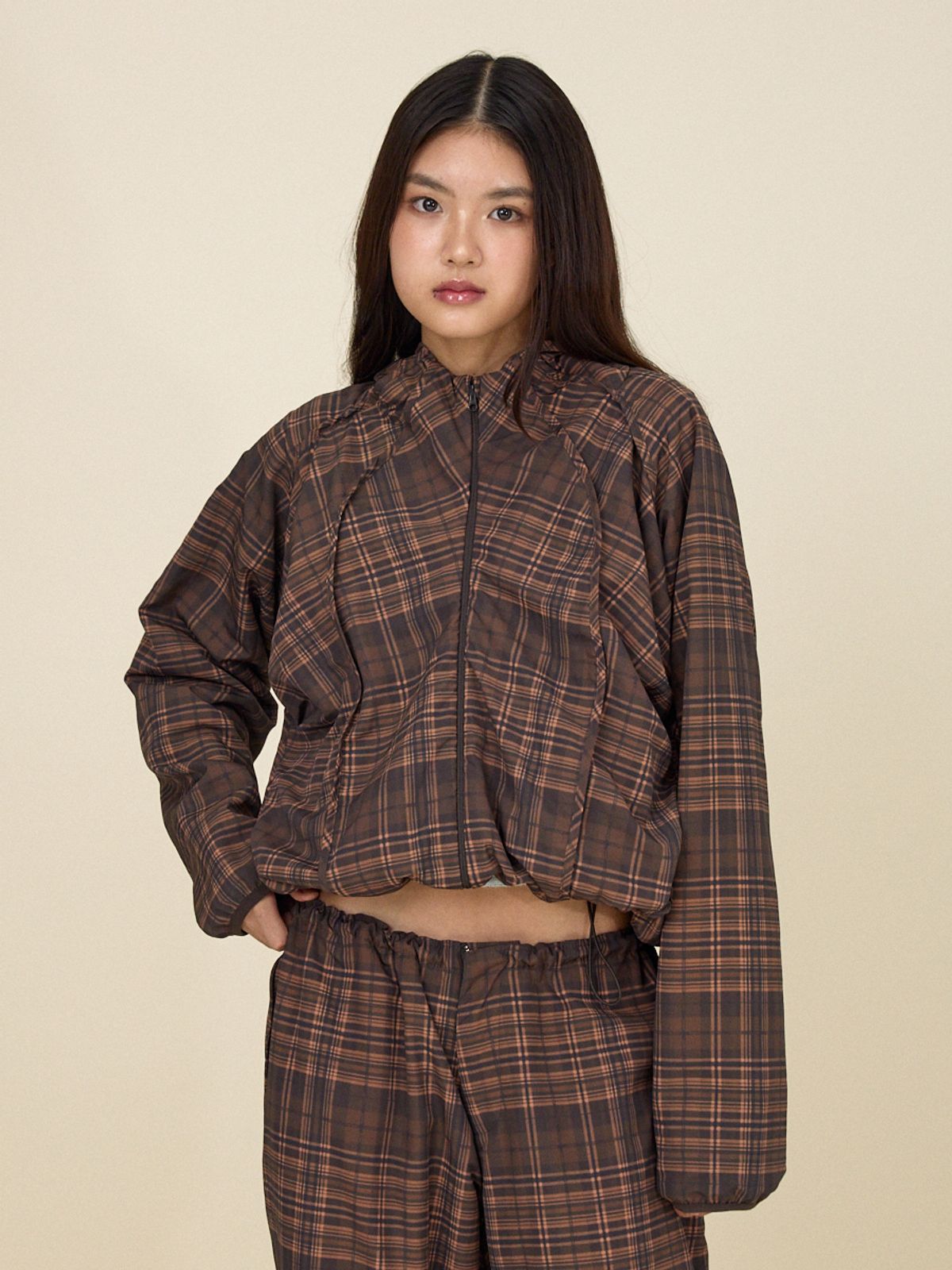 글로니(GLOWNY) CHECKMATE WINDBREAKER (BROWN)
