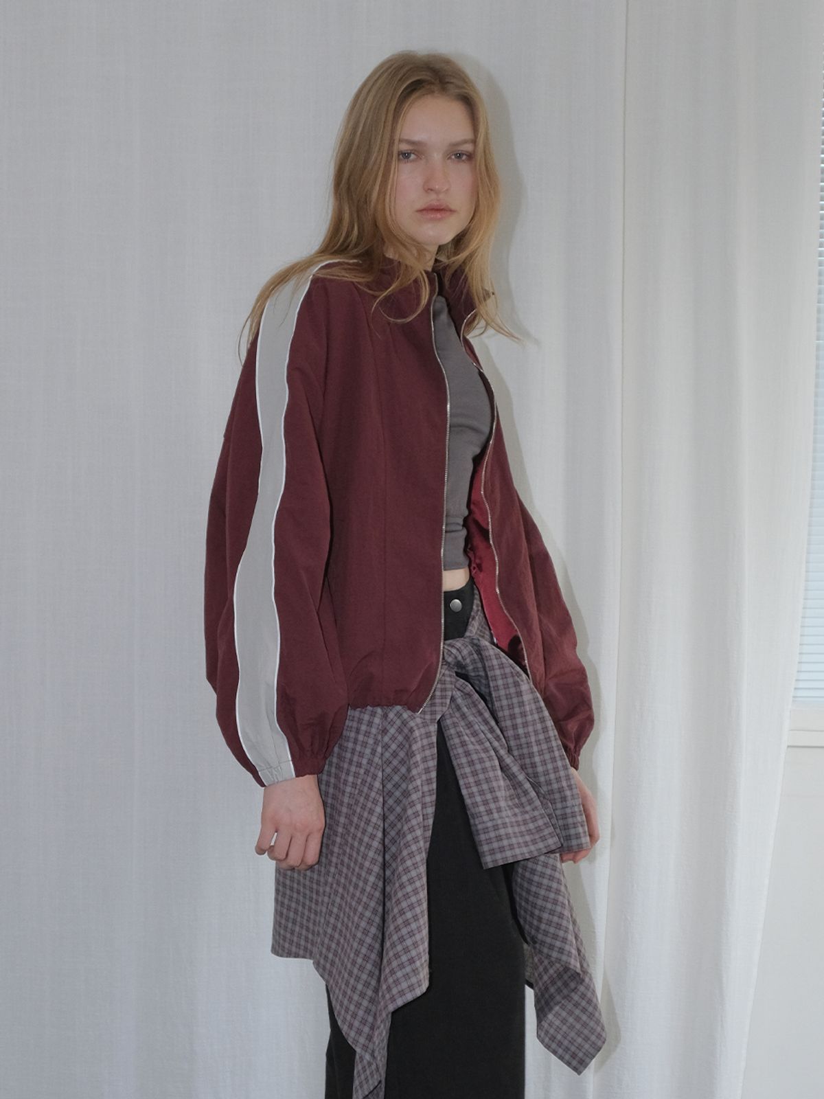에트몽(ETMON) Color Block Wind Jumper, Wine