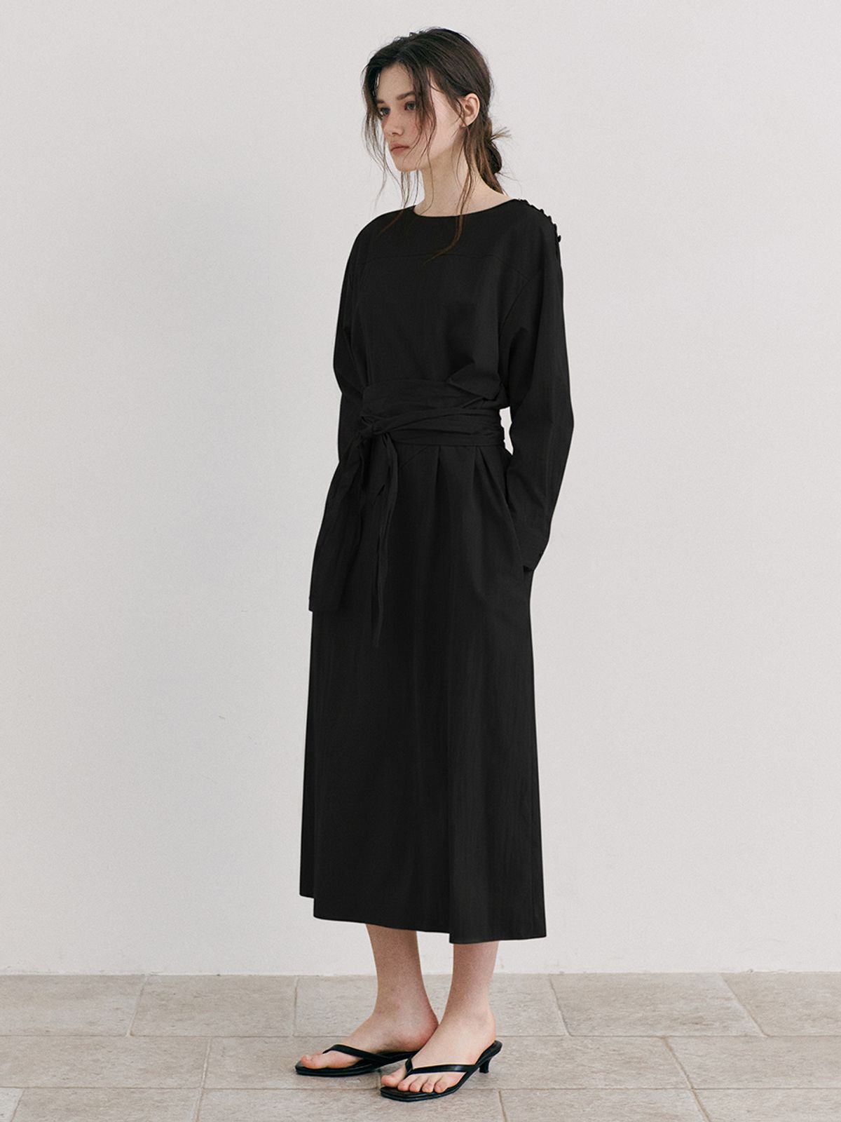 에트몽(ETMON) 2-Way Shoulder Strap Dress, Black