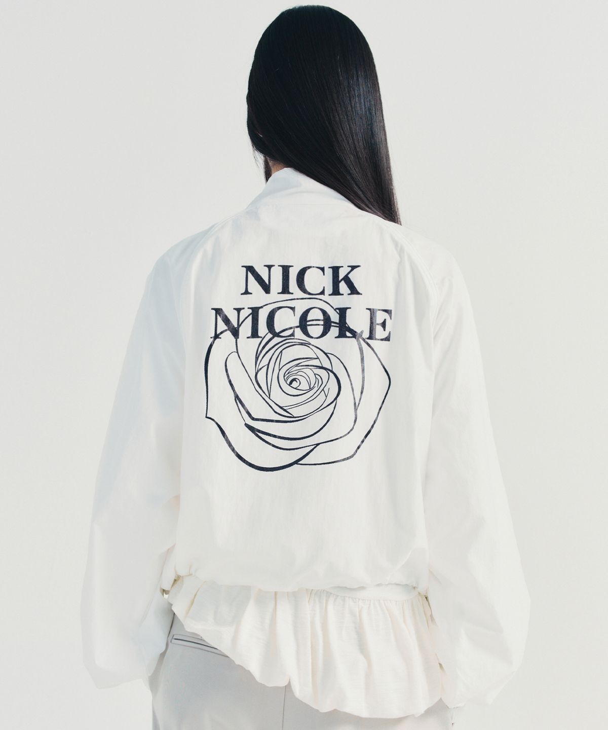 닉앤니콜(NICK&NICOLE) ROSE NICOLE GROOVY CROP JUMPER_WHITE
