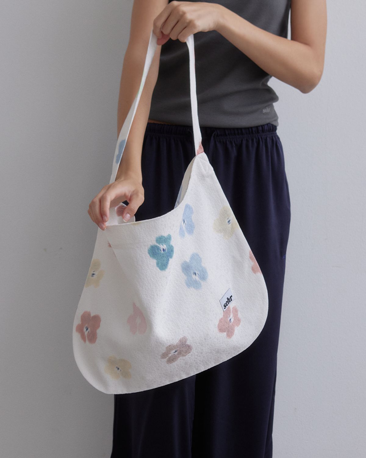 세르(SEHR) Water Flower Easy Bag (Ivory)