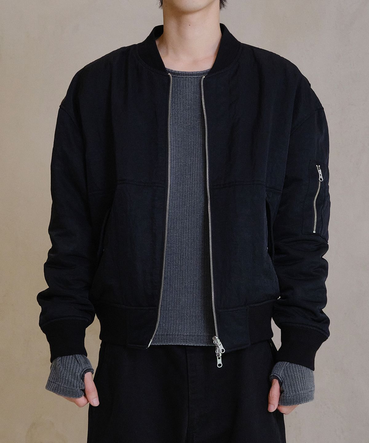 다이브인(DIVEIN) REVERSIBLE MA-1 JACKET (BLACK)