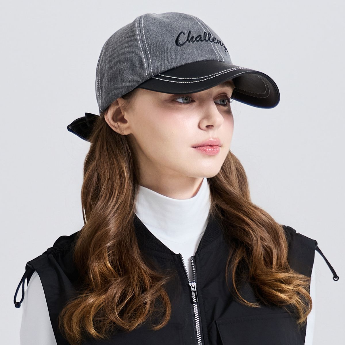 챌린저(CHALLENGER) 여성 탈부착 리본 포인트 볼캡 블랙