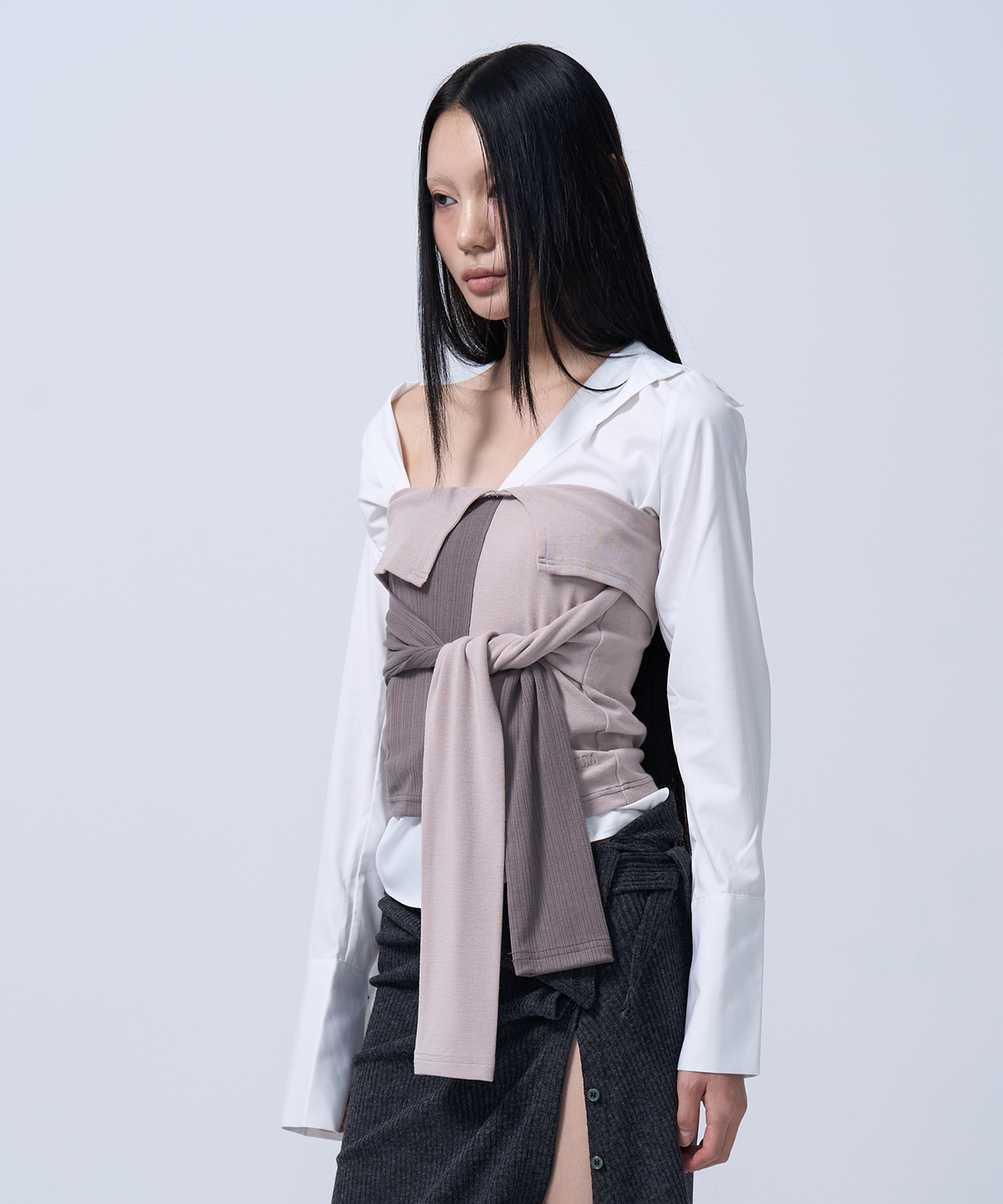 지제뮤지엄(ZIZEMUSEUM) UNBALANCE TUBE TOP (COCOA)
