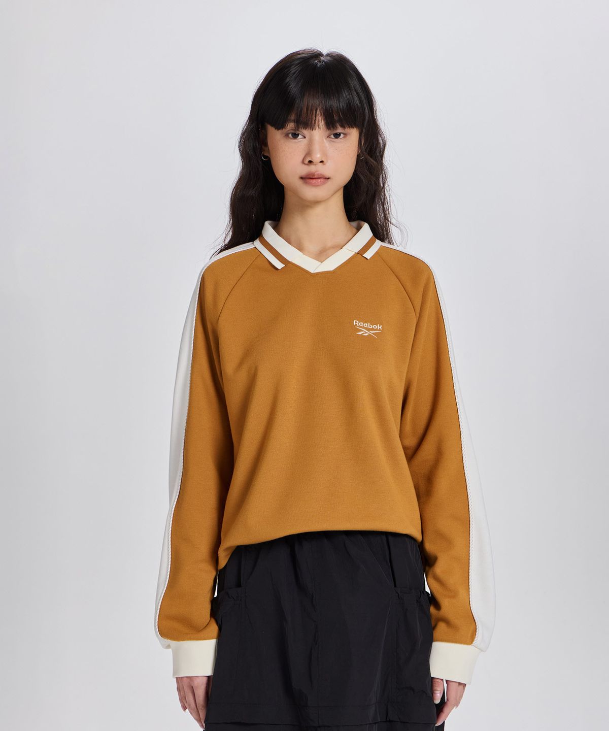 리복(REEBOK) 트랙 롱슬리브 (W) - 브론즈