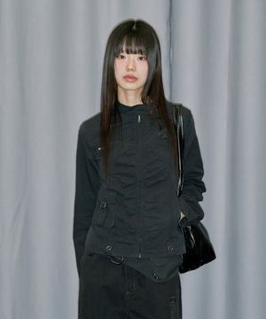 시그니처 셔링 코튼 바이커 자켓 - BLACK