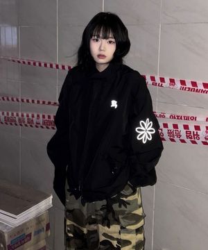 슬리브 프린트 윈드브레이커 자켓_블랙