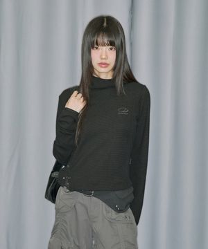 사이드 스냅 와플 후드 롱슬리브 - BLACK