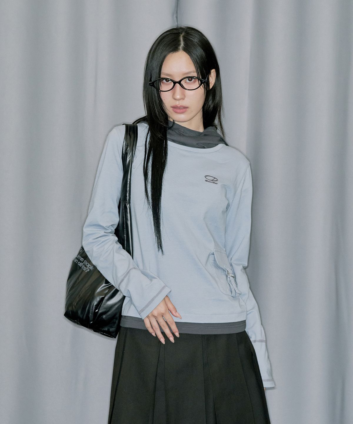 오드스튜디오(ODDSTUDIO) 아웃 포켓 헨리넥 후드 롱슬리브 - GRAY BLUE