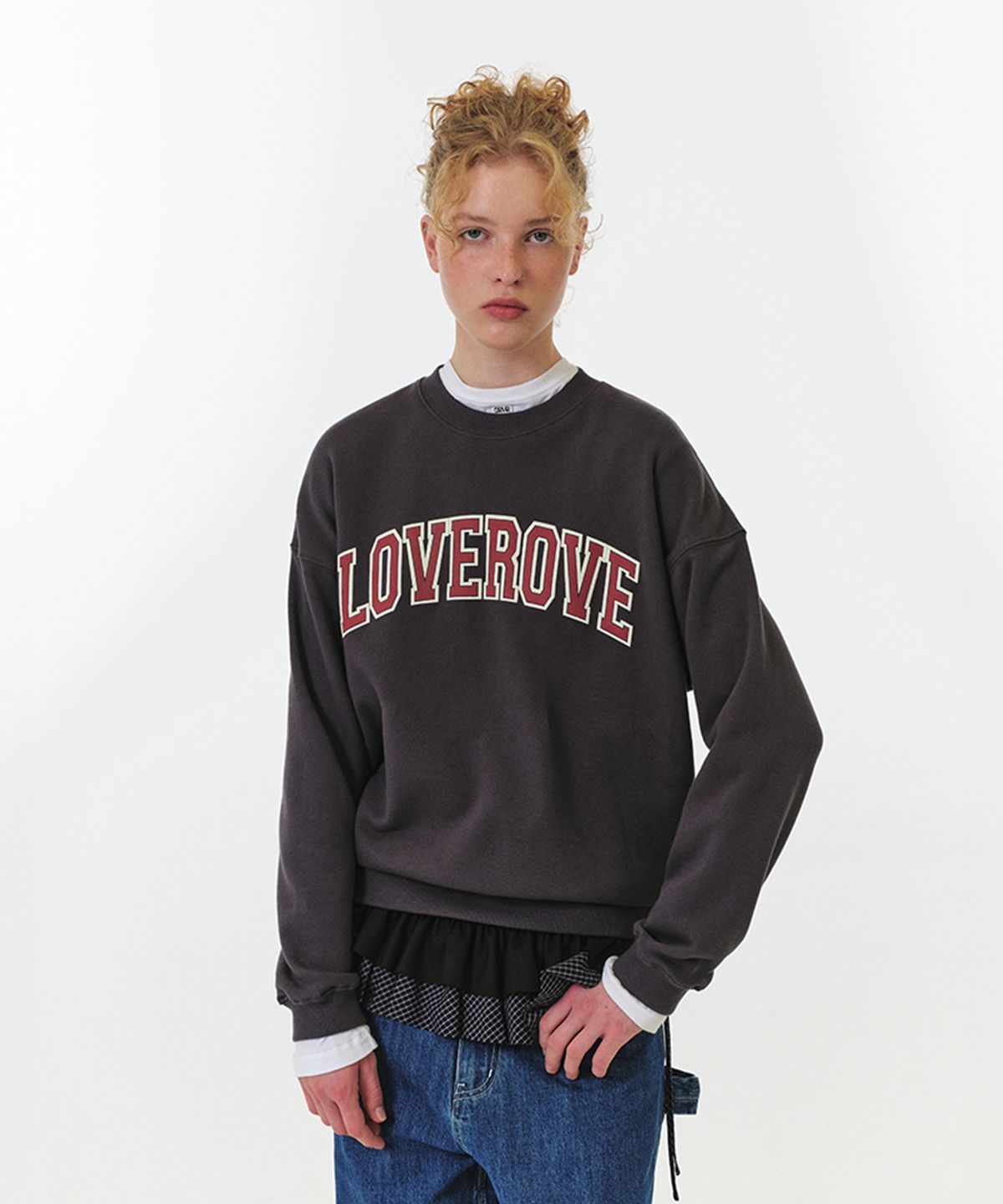 그로브(GROVE) LOVEROVE SWEATSHIRT (CHARCOAL)