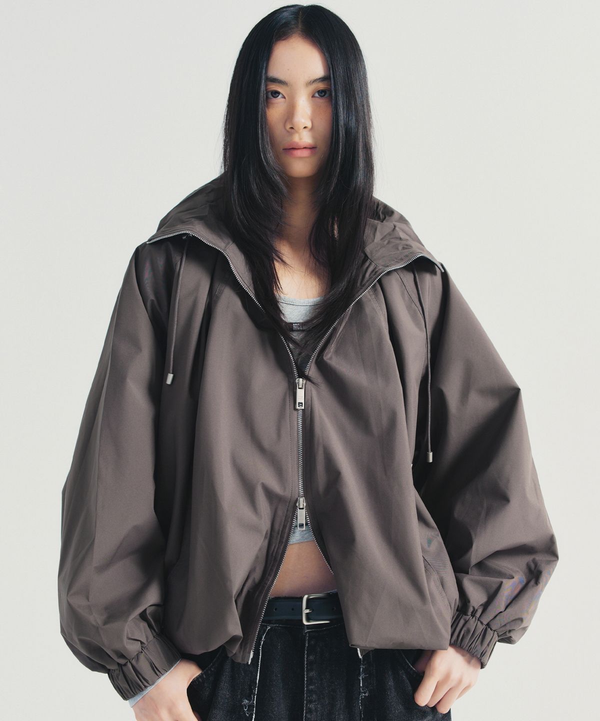 닉앤니콜(NICK&NICOLE) BALLOON SHIRRING HOOD JACKET_CHARCOAL