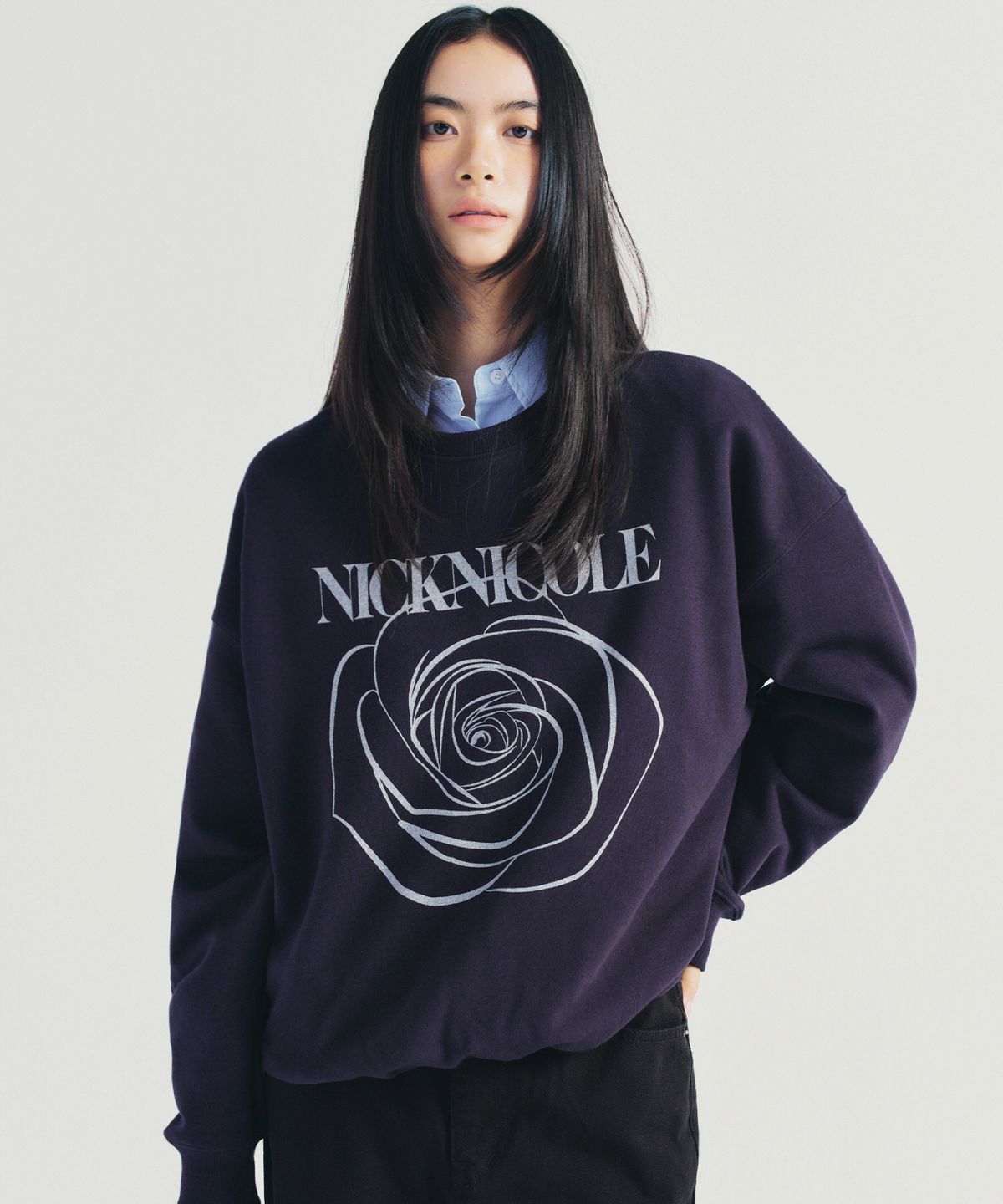 닉앤니콜(NICK&NICOLE) NICOLE ROSE PRINTING SWEATSHIRT_NAVY SILVER
