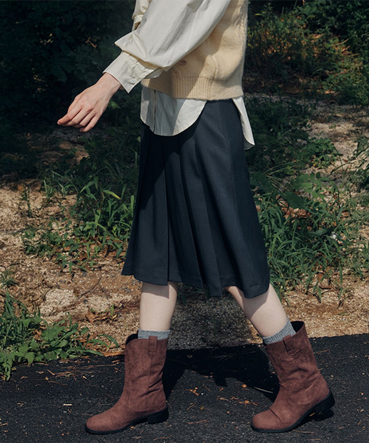 코스에그(COSEGG) Pleated Midi Skirt_EEFSK100_2color