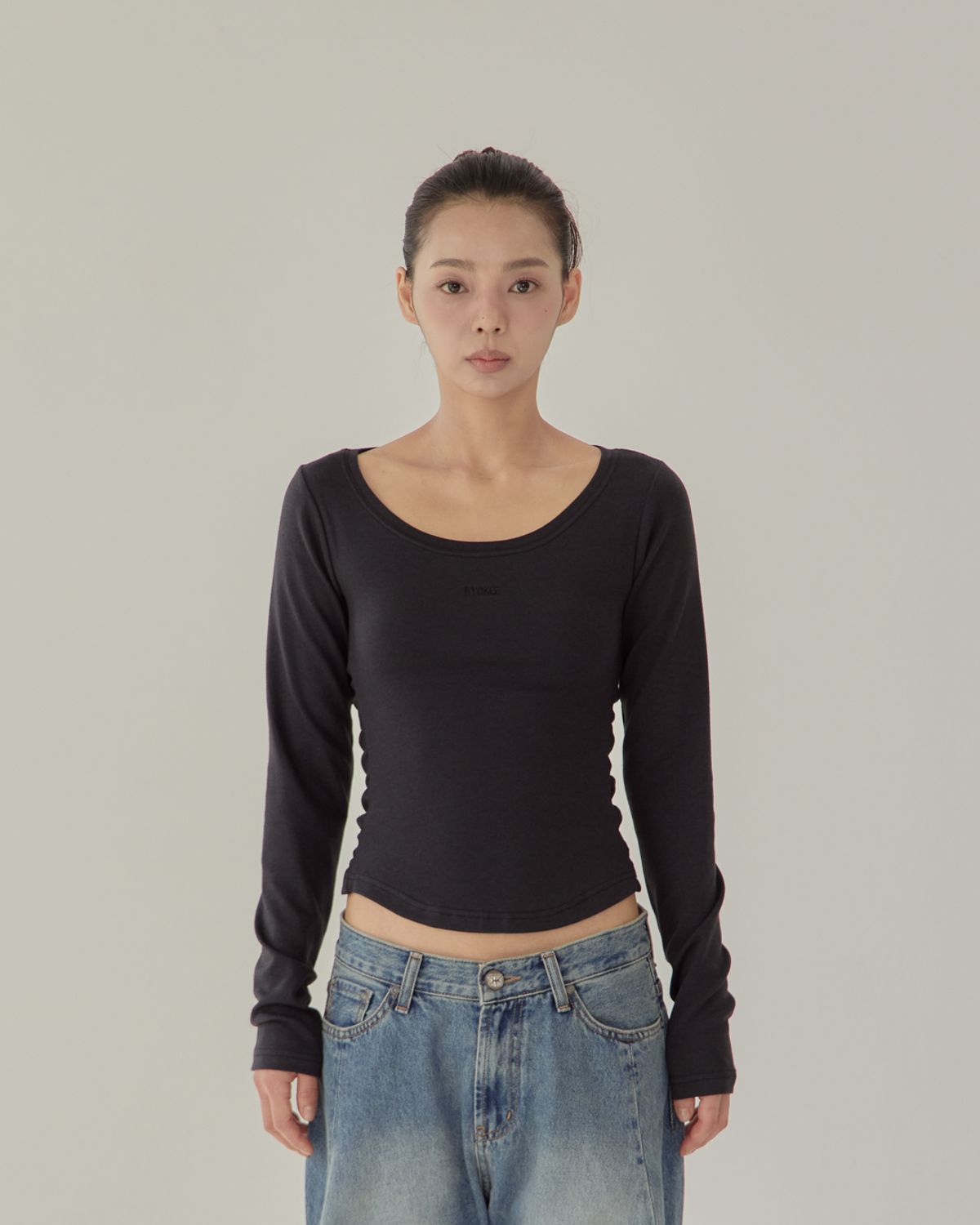 노 엑스트라 터치(NO EXTRA TOUCH) Touched Shirring Tee (White, Charcoal, Black) / 25FWTS002