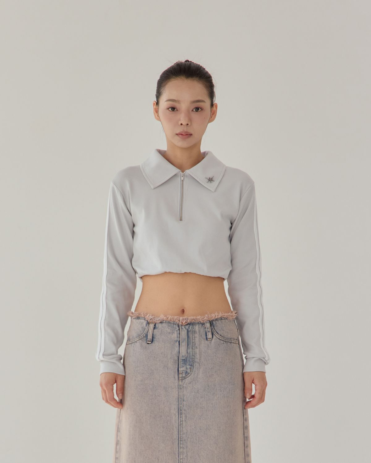 노 엑스트라 터치(NO EXTRA TOUCH) Half zip-up Crop mtm (Light Grey) / 25FWSW001LG