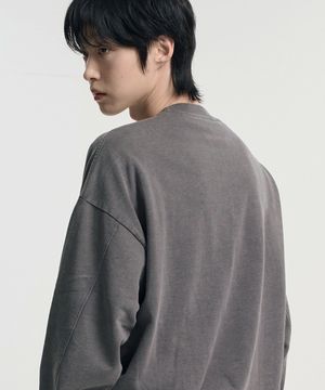 오버핏 피그먼트 맨투맨 스웨트셔츠 카키 그레이