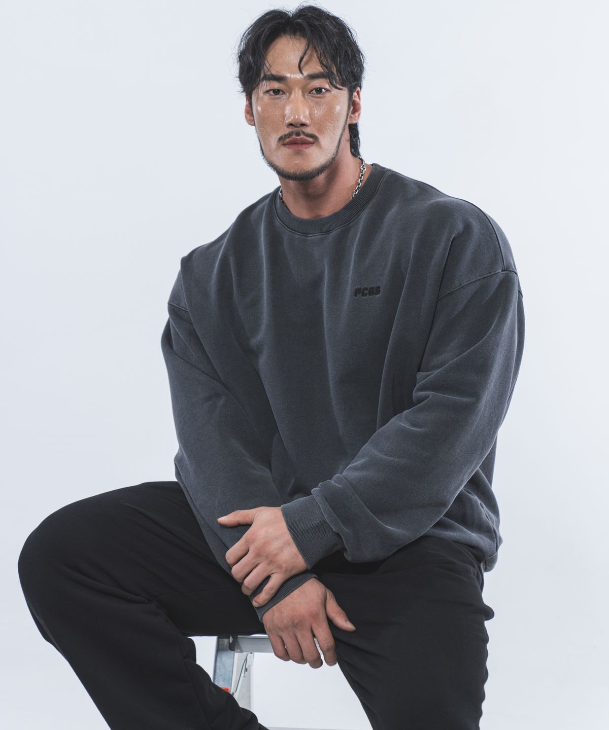 피지컬가먼츠(PHYSICAL GARMENTS) P2457 가먼트다잉 오버핏 맨투맨 [차콜]