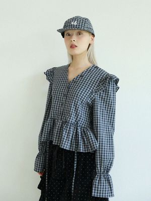 버튼 체크 프릴 블라우스(블루)