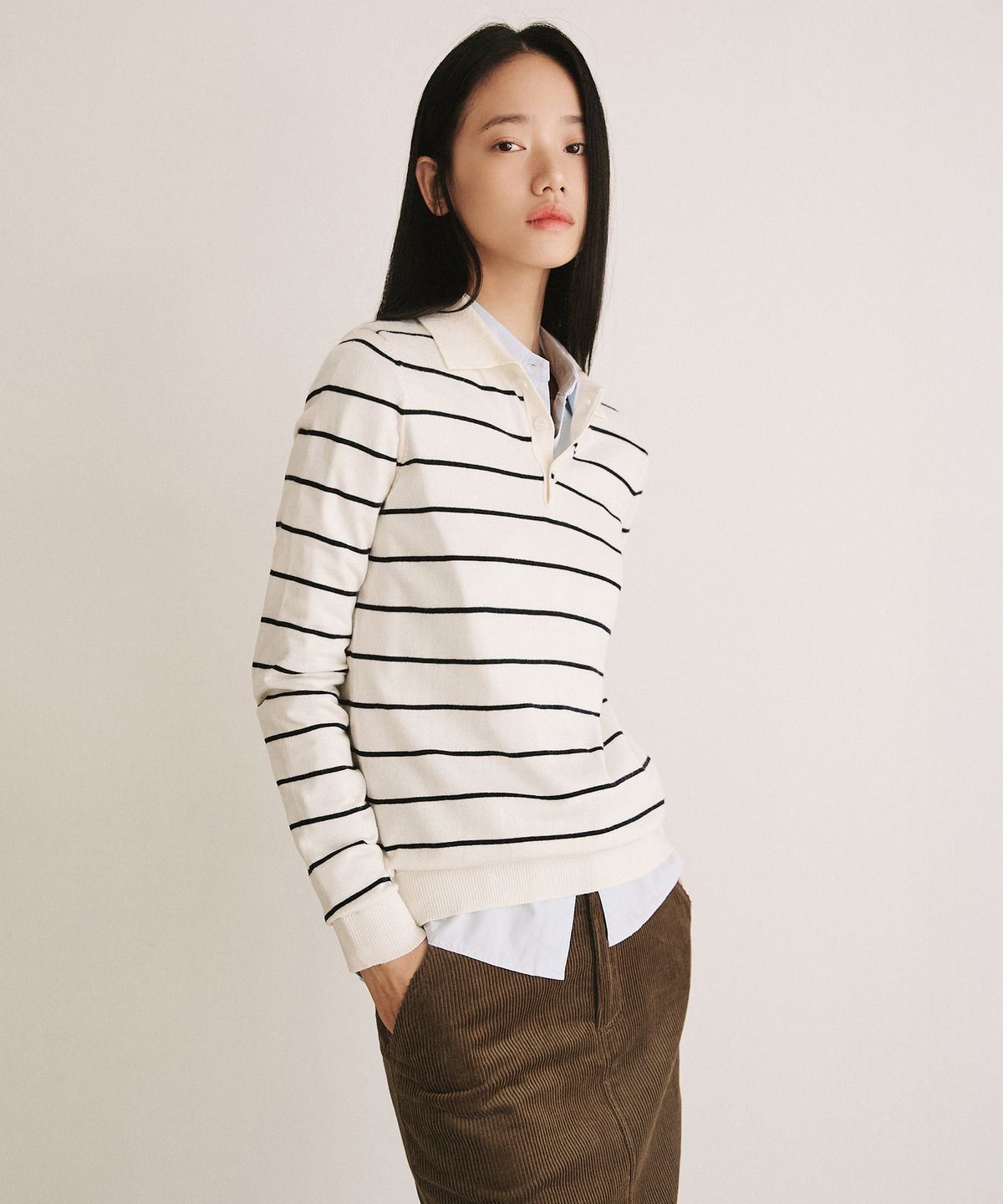 레프트서울(LEFTSEOUL) 모노 스트라이프 카라 니트 [아이보리]