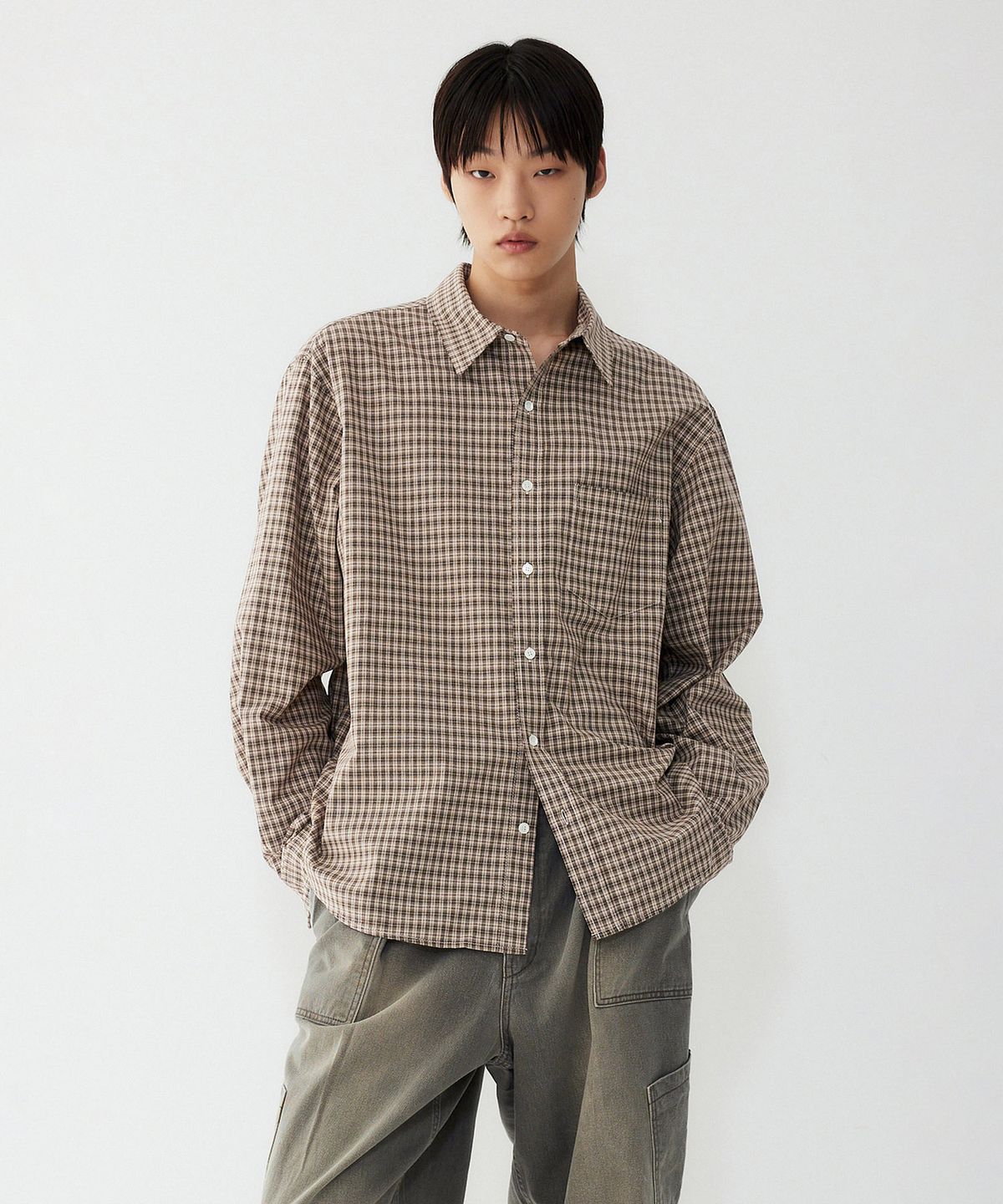 스튜디오 톰보이(STUDIO TOMBOY) [MEN] 레귤러핏 스몰 체크 셔츠_카키 9155321210