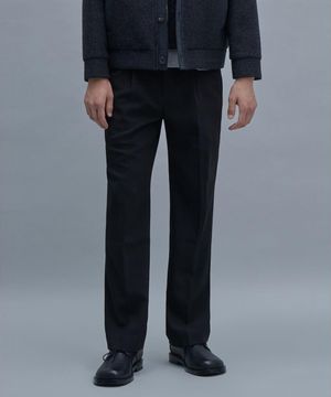 Semi Wide OneTuck Slacks  Black