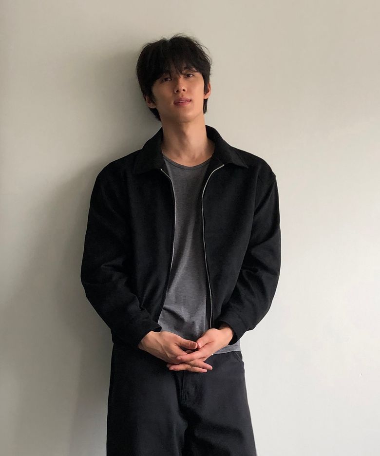 크롭 스웨이드 카라 자켓_BLACK