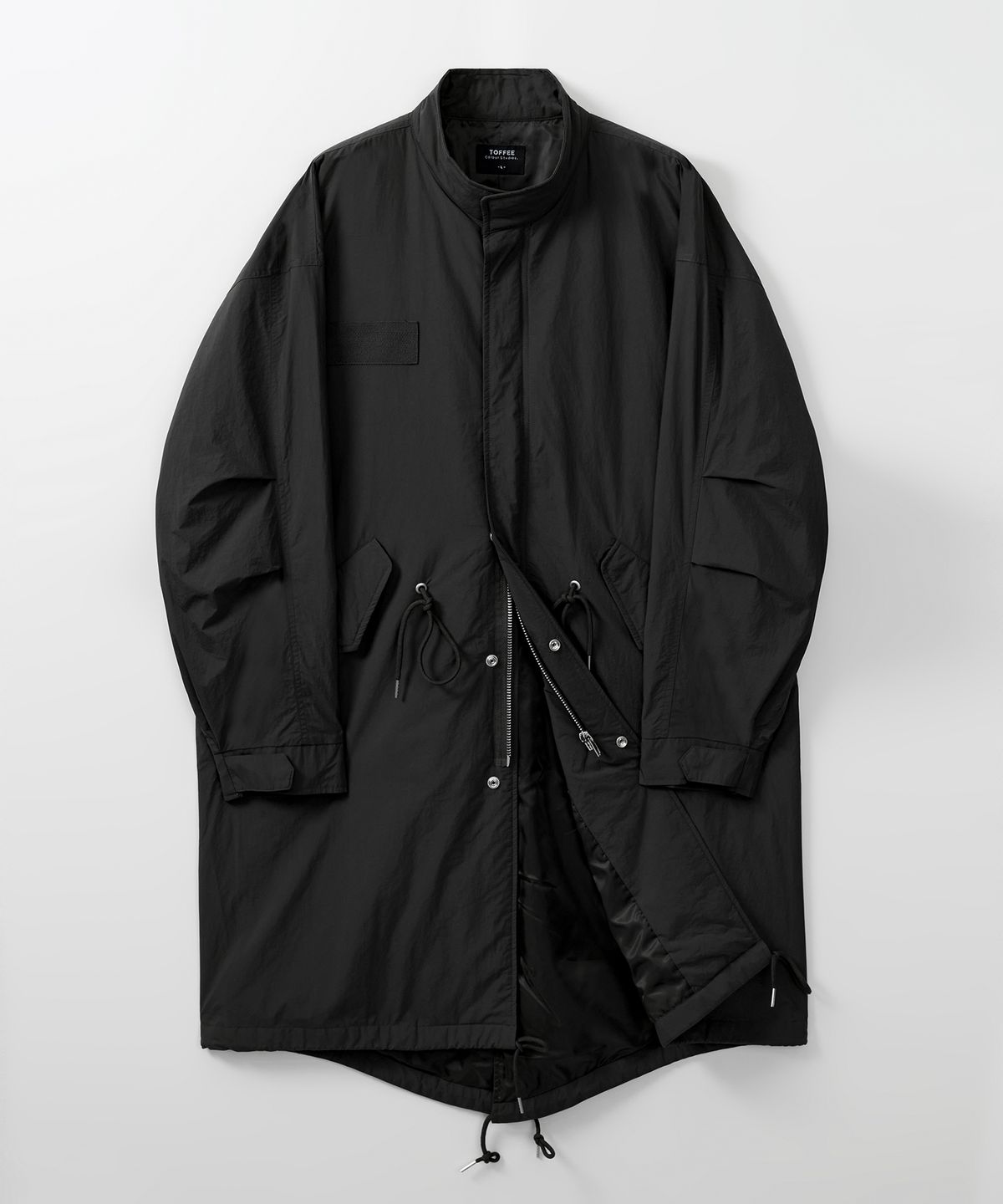 토피(TOFFEE) 유틸리티 피쉬테일 롱 파카 (BLACK)