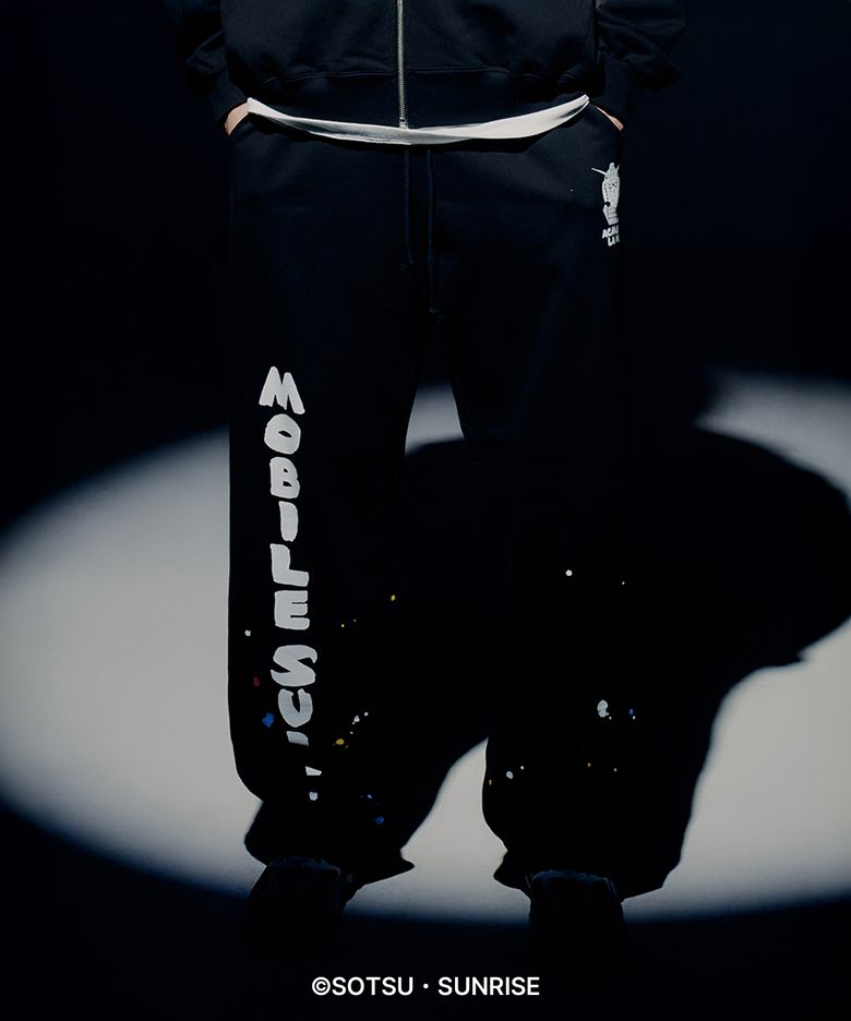 기동전사 건담 MOBILE SUIT GUNDAM BOLD FONT PAINTING PANTS (2 COLOR)