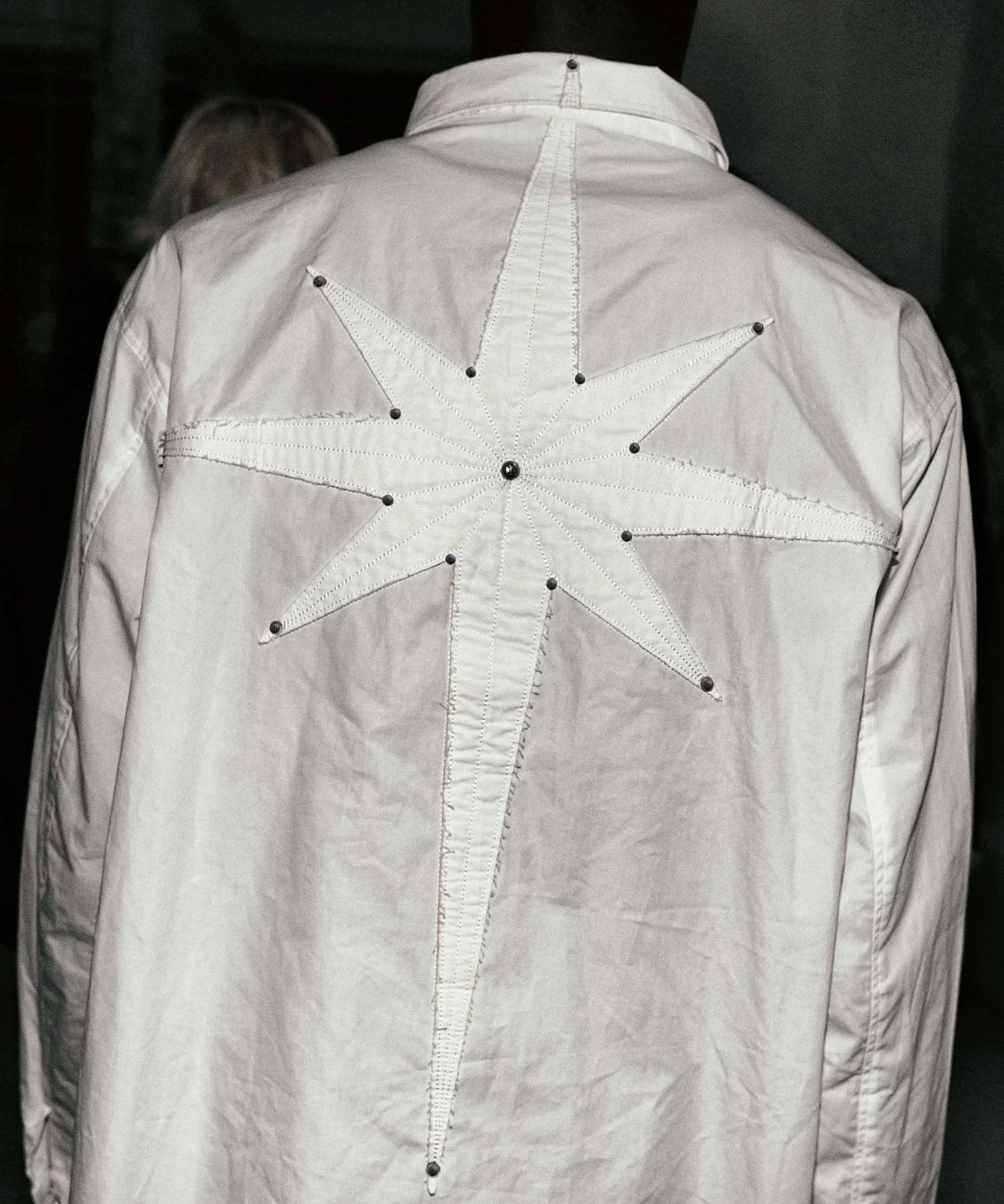 MUSINSA | BADBLOOD Viper Logo Rivet Shirt - White