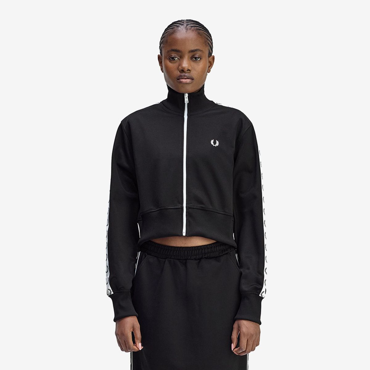 프레드페리(FRED PERRY) [Womens] 크롭 테잎 트랙 재킷 - 블랙 AFPF2534133-102