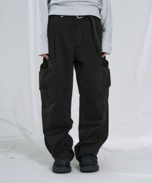 아웃 포켓 핀턱 팬츠 [블랙]