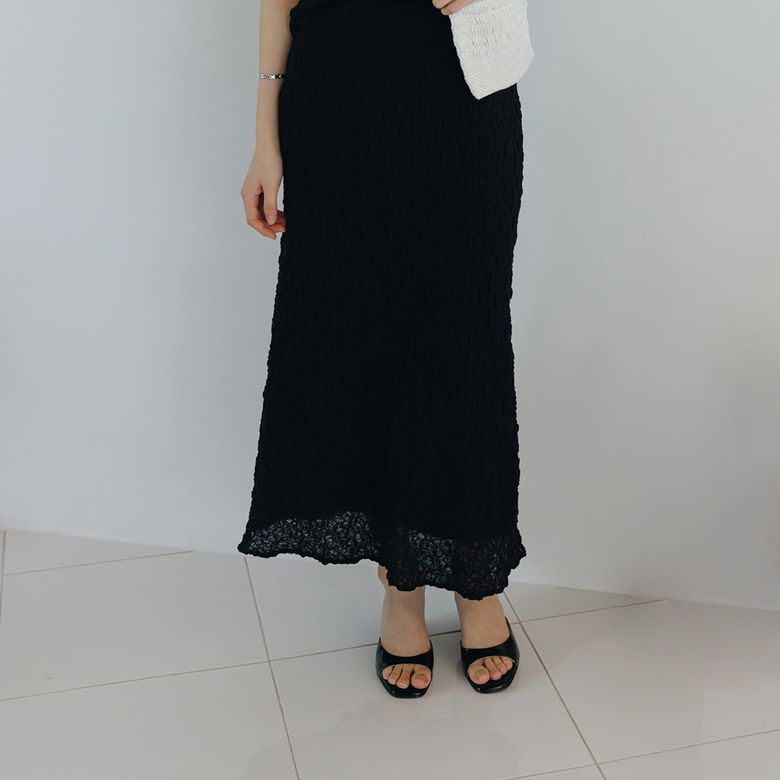 BLISS RIPPLE H-LINE SKIRT (BLACK)