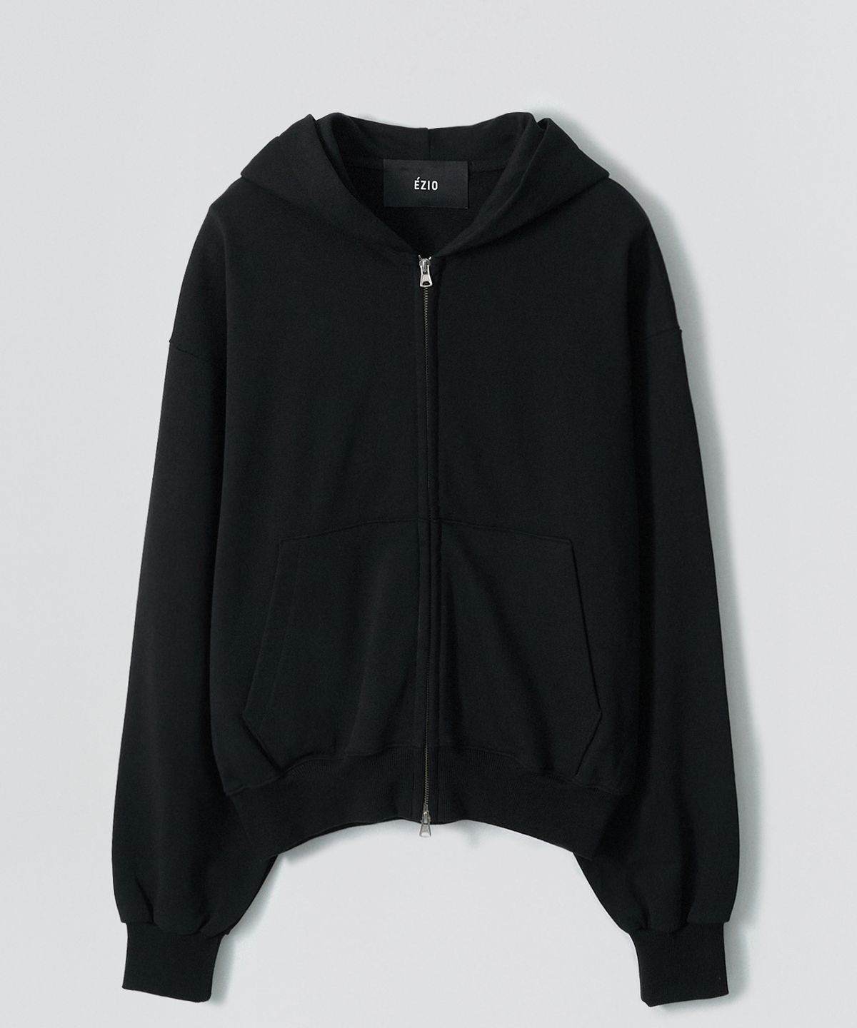 이지오(EZIO) Riv Semi-Over Fit Hood Zip-up_Black