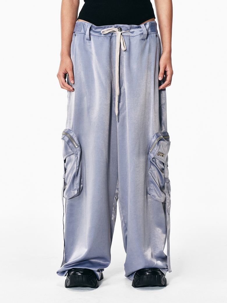 GLOSSY POCKET WIDE SLACKS GREY