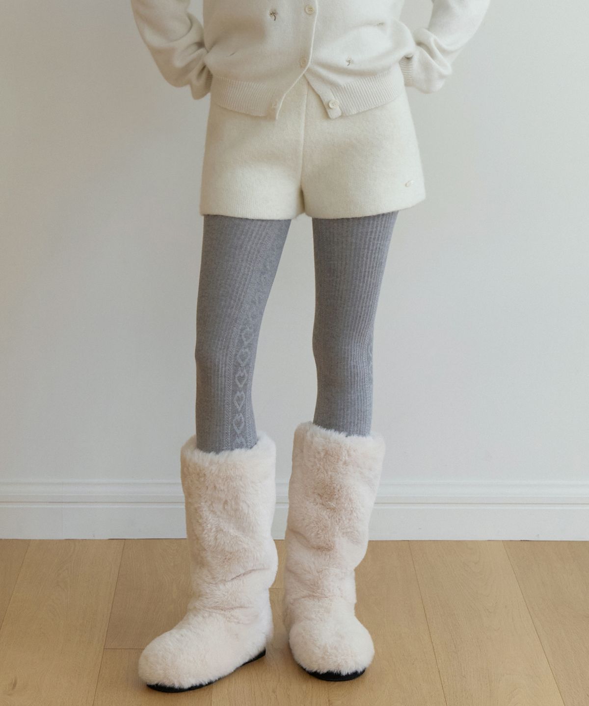 리엘(RE L) Shuu knit shorts (ivory)